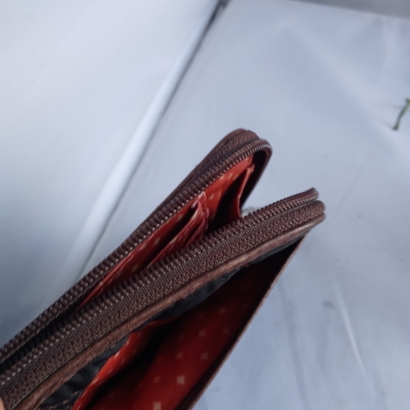 FOSSIL. VINTAGE QUILTED WALLET - Picture 6 of 7